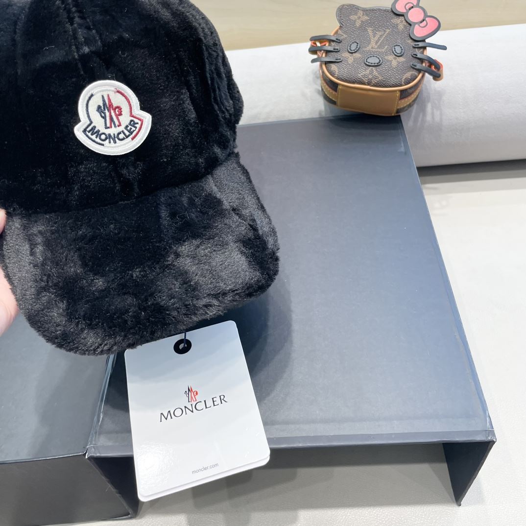 Moncler Caps